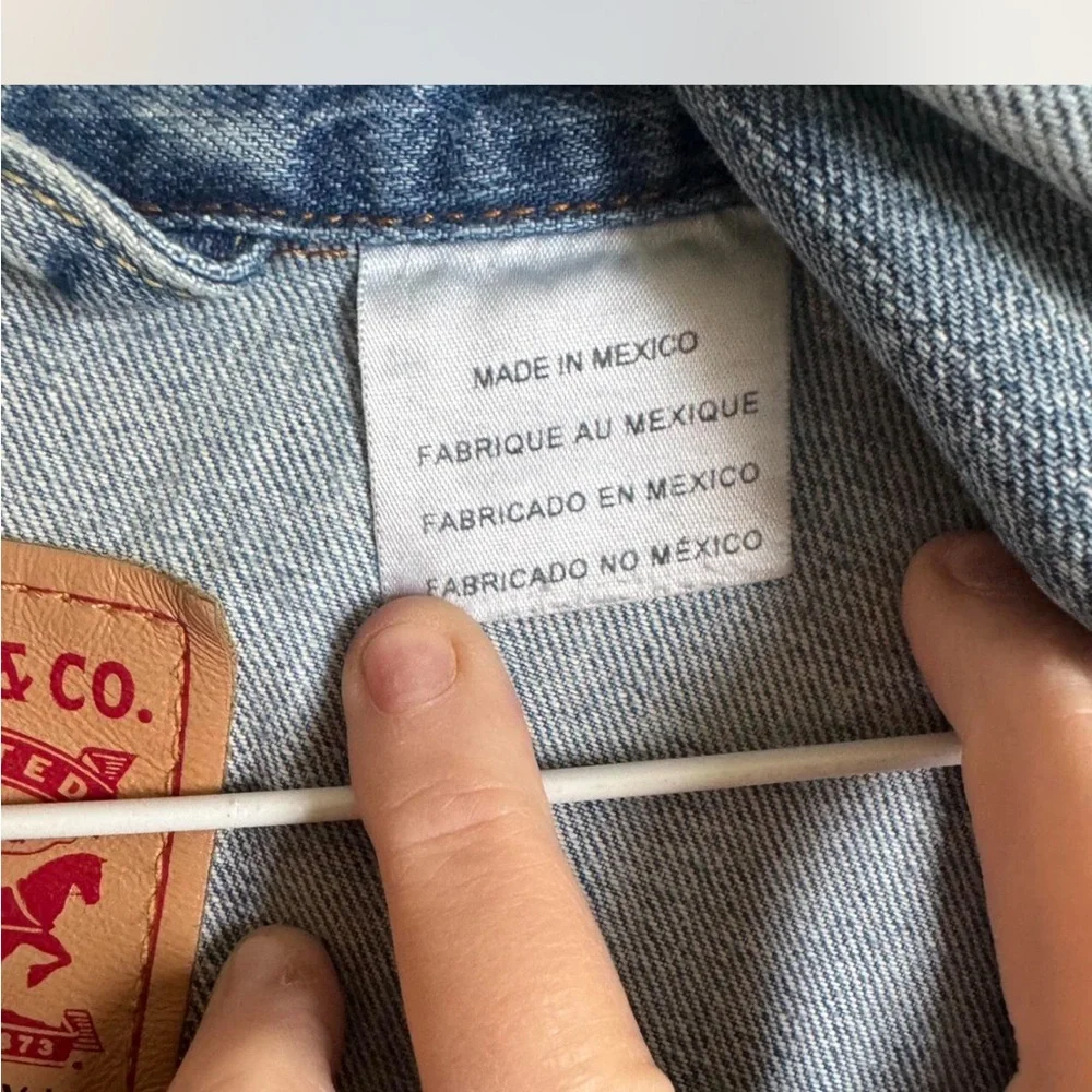 Levi’s 72334 Trucker Jacket XL Light Wash Denim Soft Broken-In Classic
